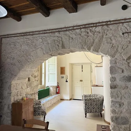 Heritage - Historic Center Appartement Tropea